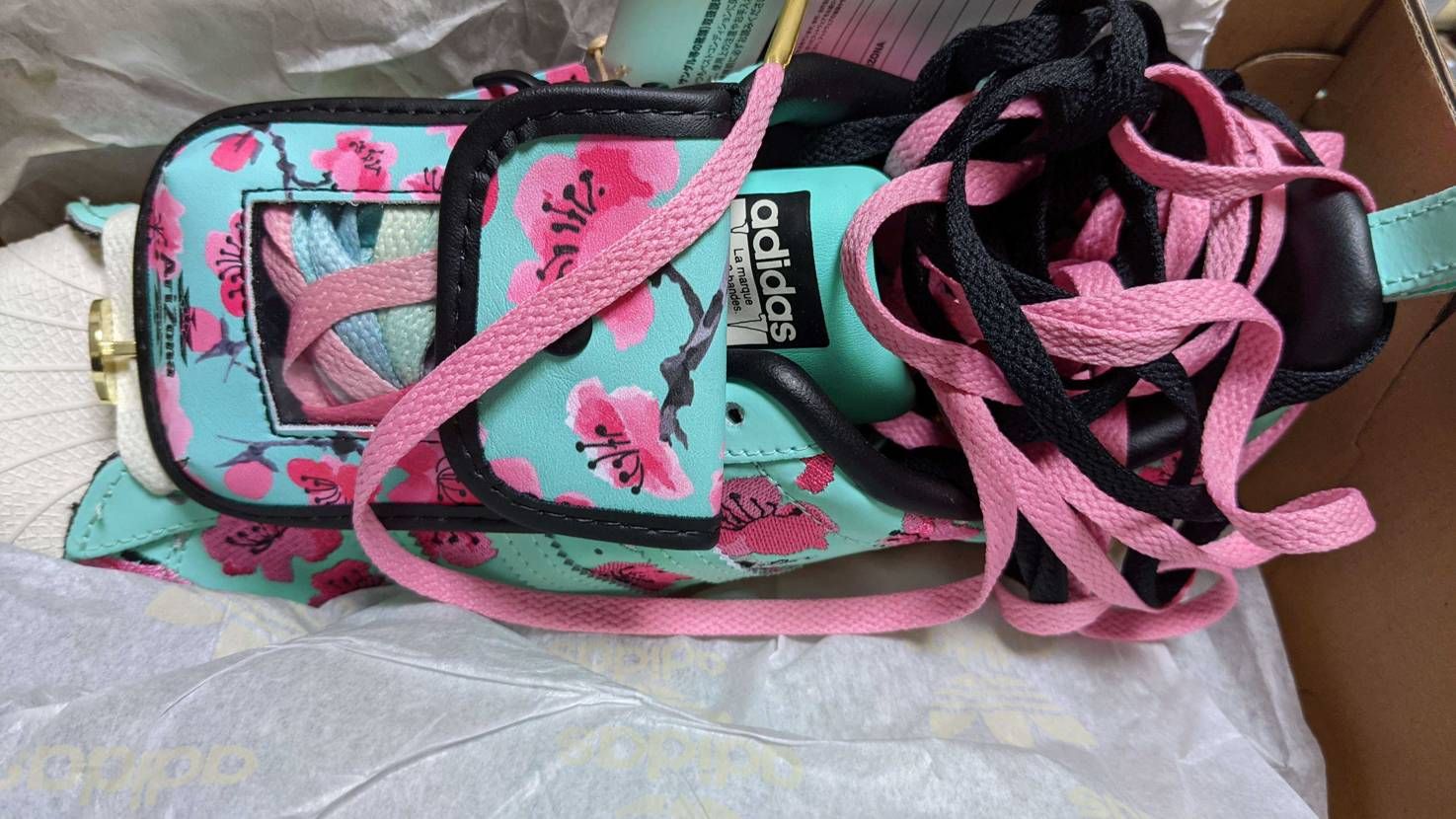 アリゾナアイスティー キターーー
ヒモの入れ方雑ｗ