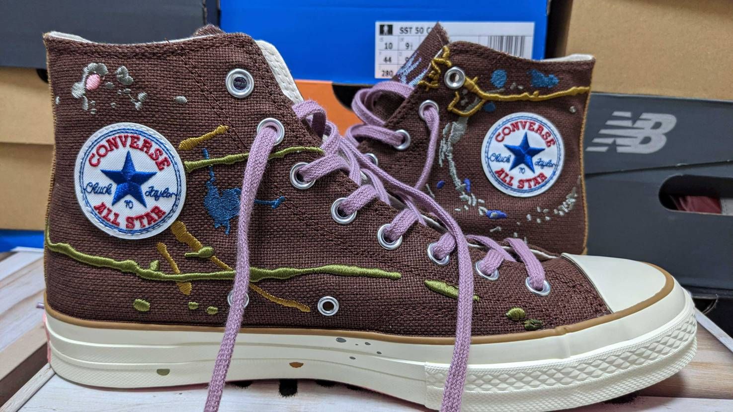Converse × bandulu
チャックも最高だな…
刺繍といい色合いとい