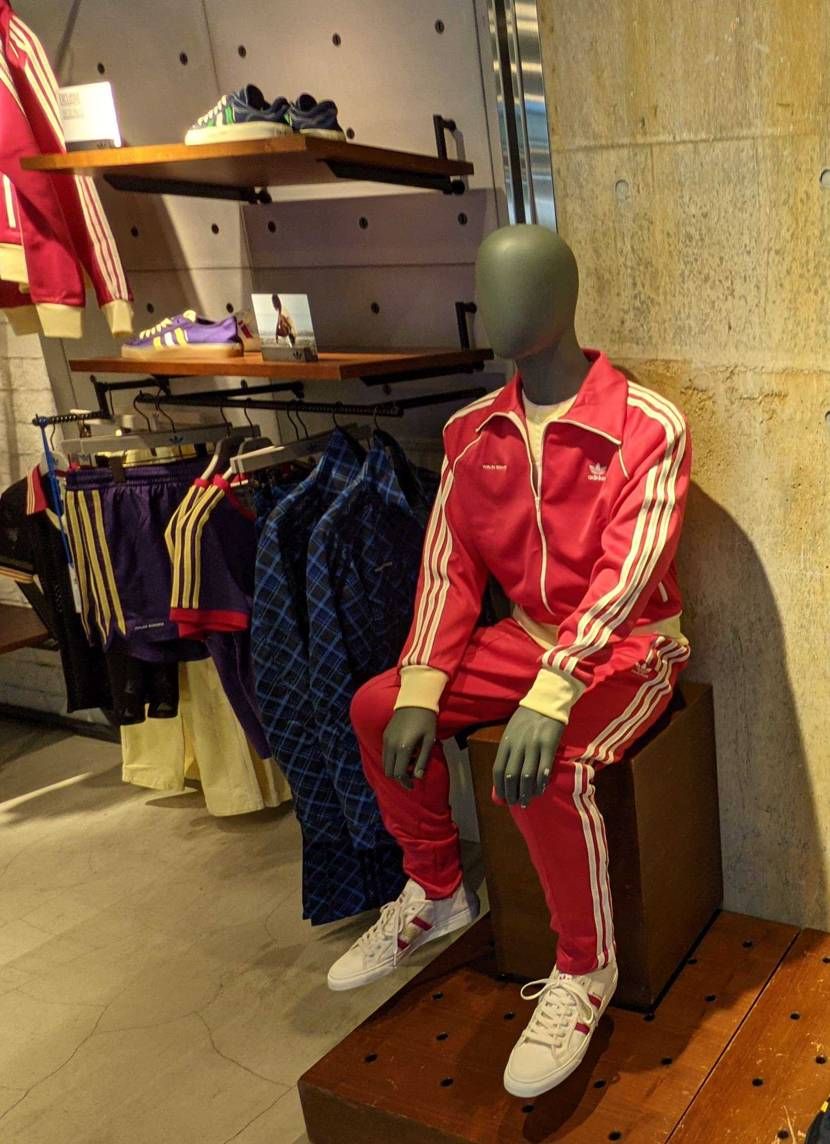 ウェールズボナーアパレルやっぱかっこいい…
前回のほうが好きだけど。
Tだけでも