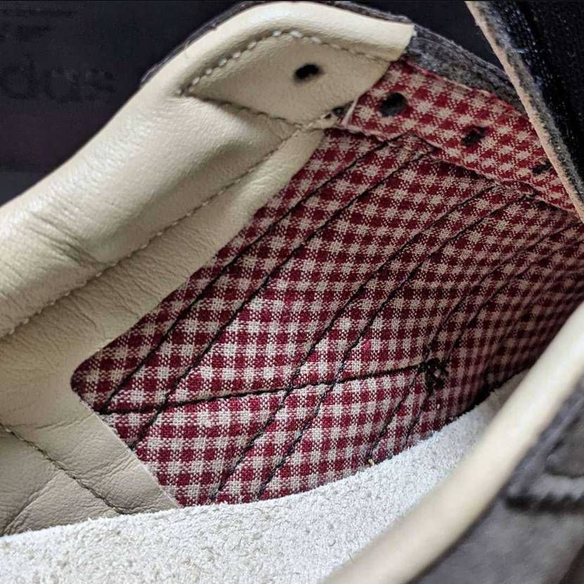 PROST!!!🍺🍺
adidas MÜNCHEN MIG 