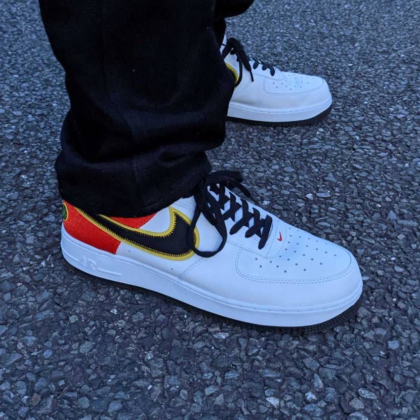 5億年ぶりにNIKE履いてる
全然買わないからUKでサイズ間違えたんだよね