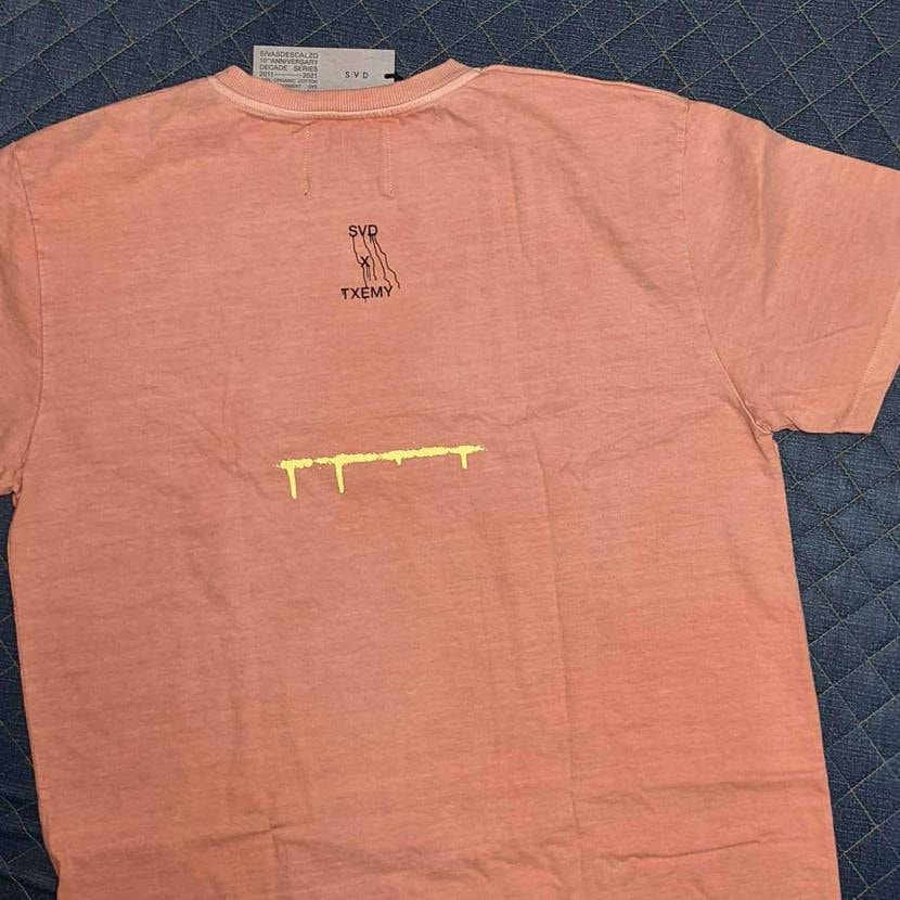 SVD の記念TEE届いた〜🎉
デザインと後染めが良い感じ。