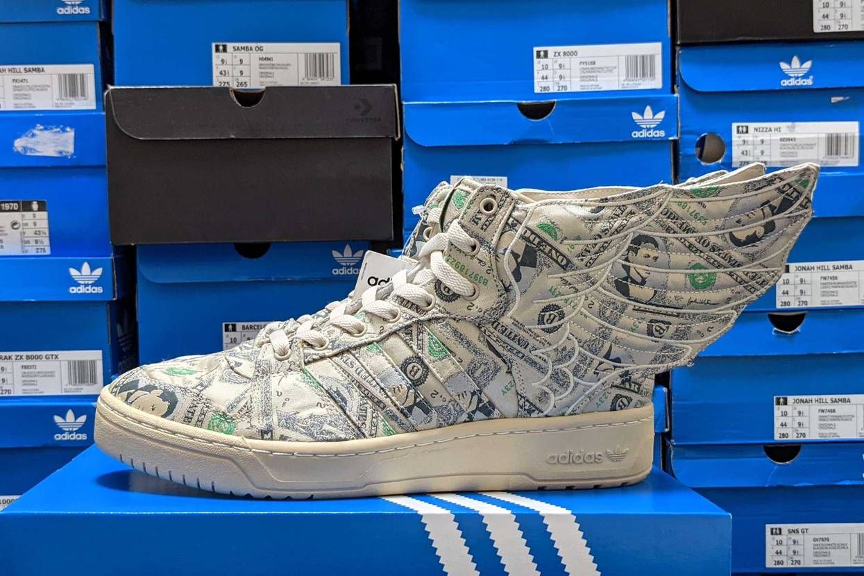 やばいのゲットしました。
GOOD YEAR じゃないよ
FORUM 84出ると