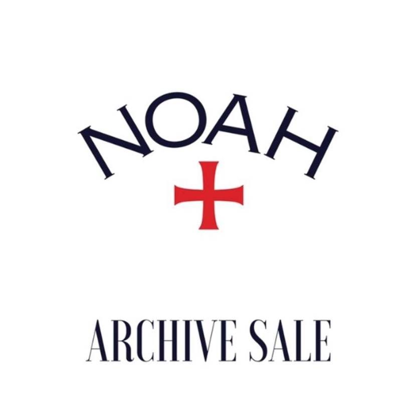 ちょっと覗いたけどTEEとかパーカとかインラインがいっぱいあった。
サンプル品が