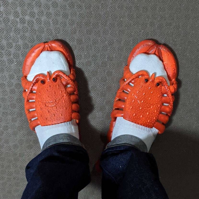 Today's KICKS...
ファミマいってこよ