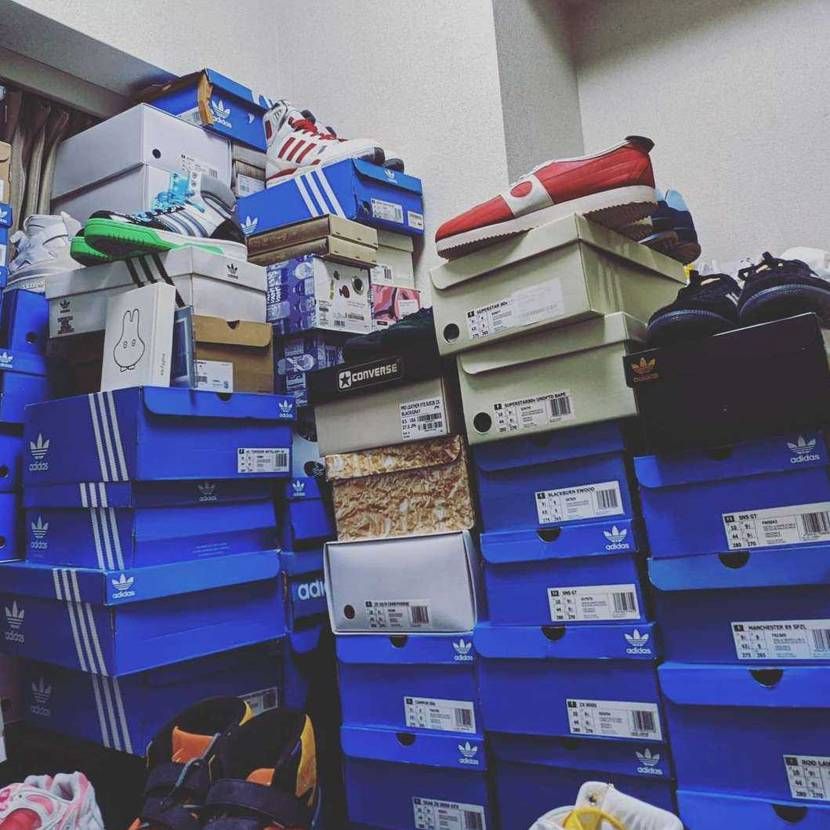 趣味部屋というより倉庫、いよいよヤバいので一念発起…
安易な比較ですけど、あれF