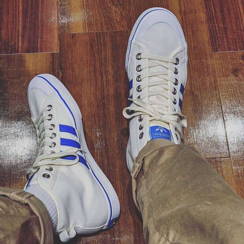 今日は天気悪いのでNIZZA HI ⚪🔵⚪
結構気に入ってます☺