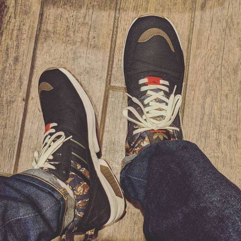 今日は ZX 8000 'OUT THERE'  ☔☔☔

