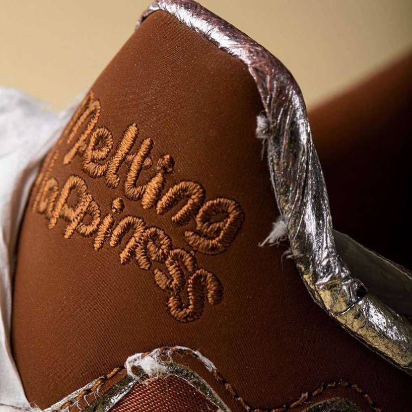 なんか軽そうな素材感だね
てか日本あるよね…？