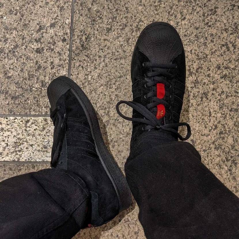 今日はTHRASHER SUPERSTAR ADV
熱い映画