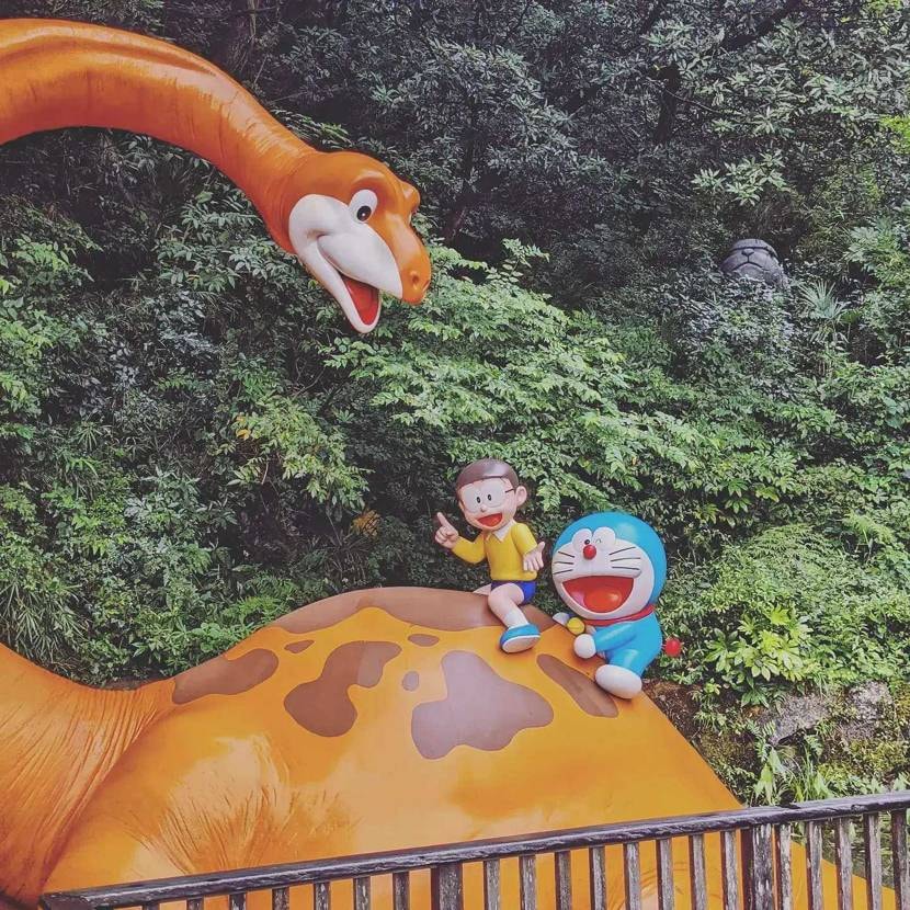 今日はドラえもんカラーのTOPTENで藤子F不二雄ミュージア