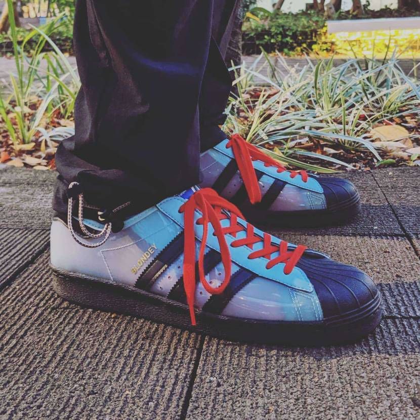 今日はBLONDEY SUPERSTAR 'STARLIGHT BLUE'
対雨