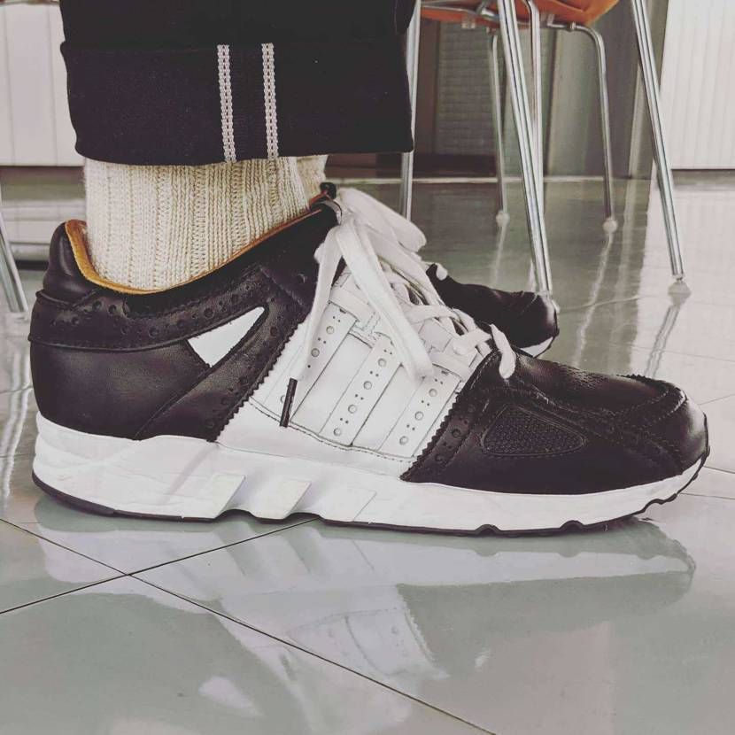 今日はSneakersnstuff EQT RUNNING 