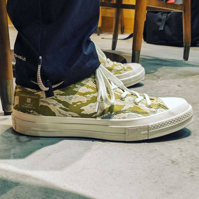 UNDEFEATED CHUCK 70 MID