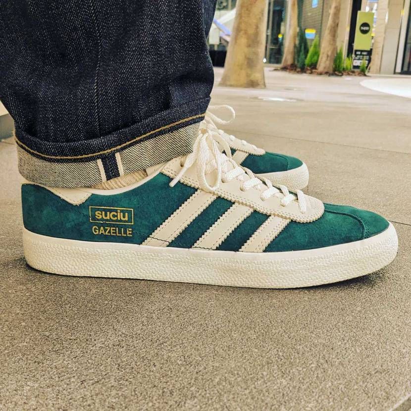 まさかの国内！
マジでかっこいいのでオススメです！
ハーフアップした方がいいと思