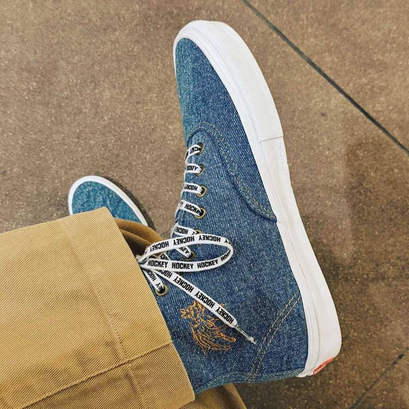 HOCKEY Andrew Allen 
AUTHENTIC HI DENIM