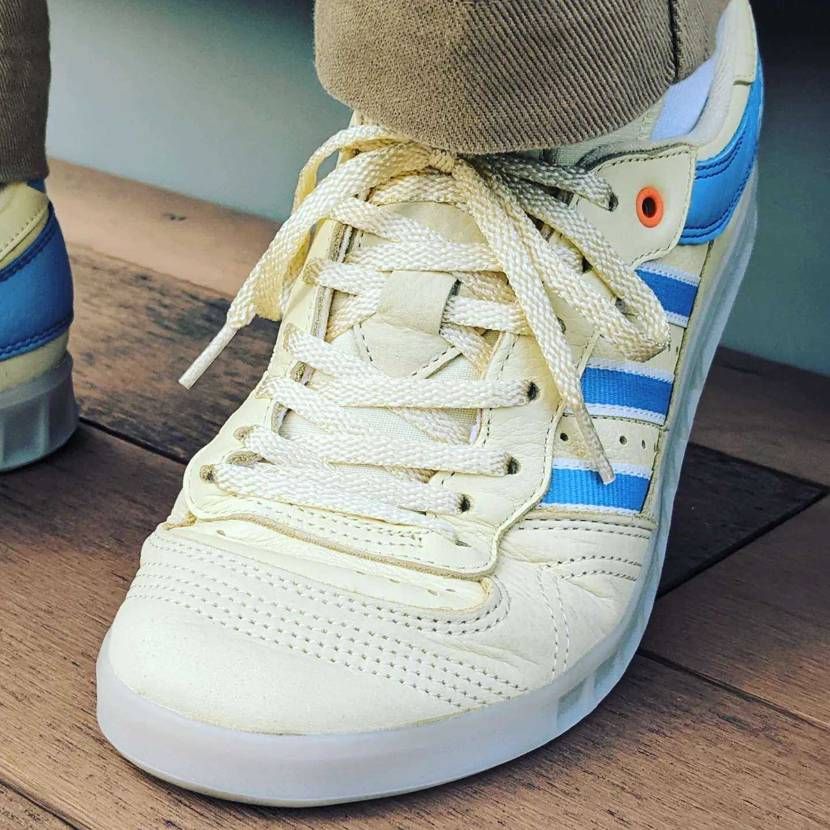 Ronnie Fieg につられたHANDBALL TOP