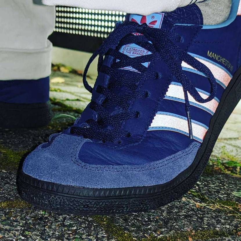 HANDBALL SPEZIALが結構売れてる様子だが