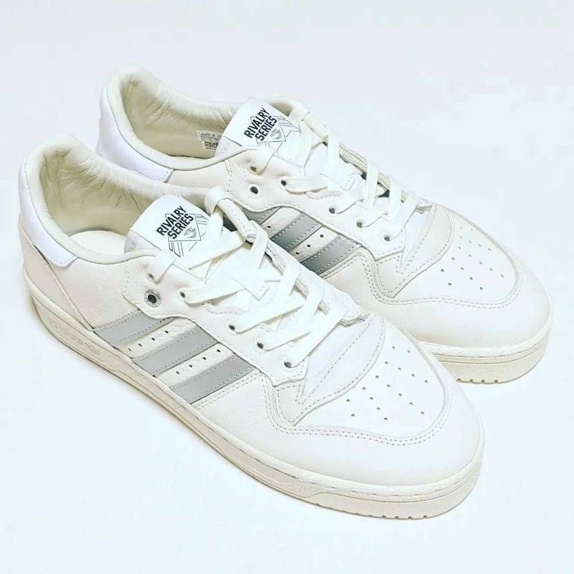 素晴らしい…
名機RIVALRYをコンテンポラリーにアレンジした逸足。
白の
