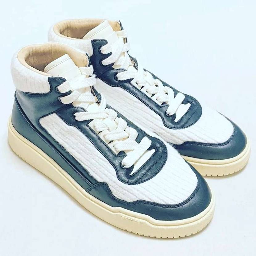 れびゅ③

90s KNITTING

堰を切ったようなエグめのセールは