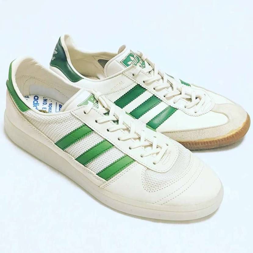 れびゅ

Spezial 10th ANV x END.