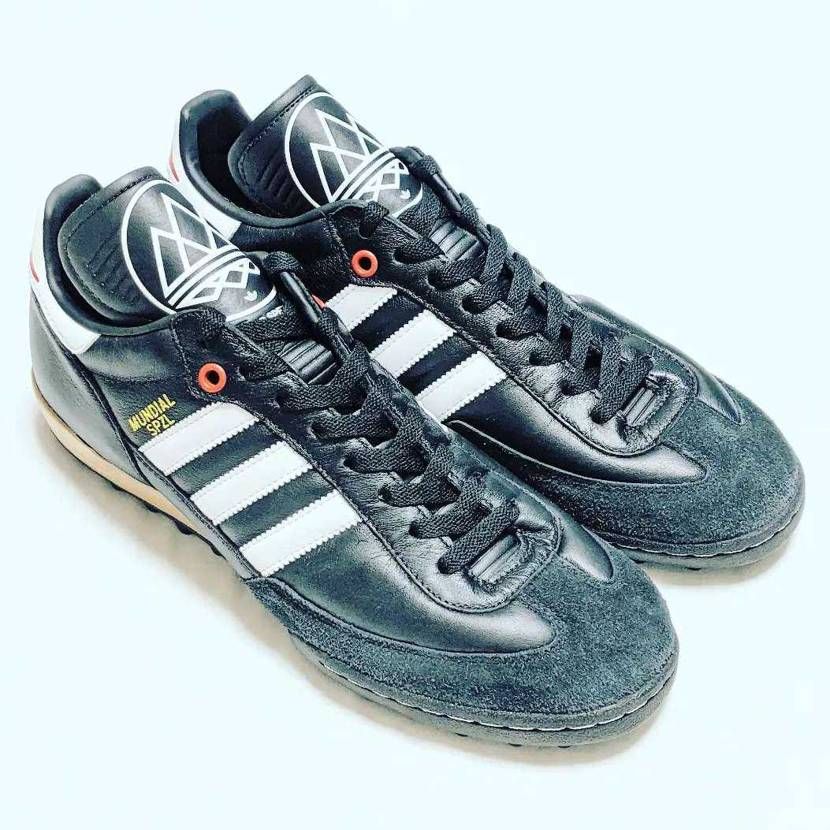 れびゅ

MUNDIAL TEAM SPZL.F.C.

SPZL.F.