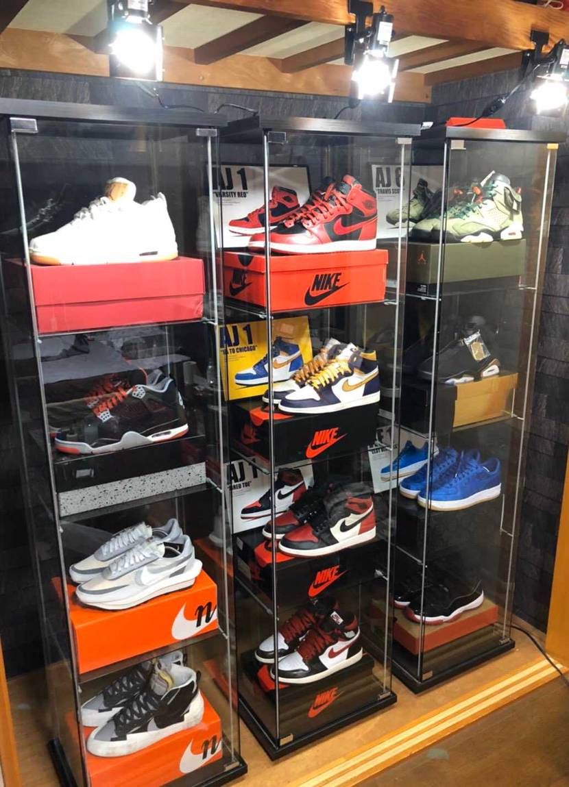 👟スニーカーコレクション👟
スニーカーをやっとガラスケース