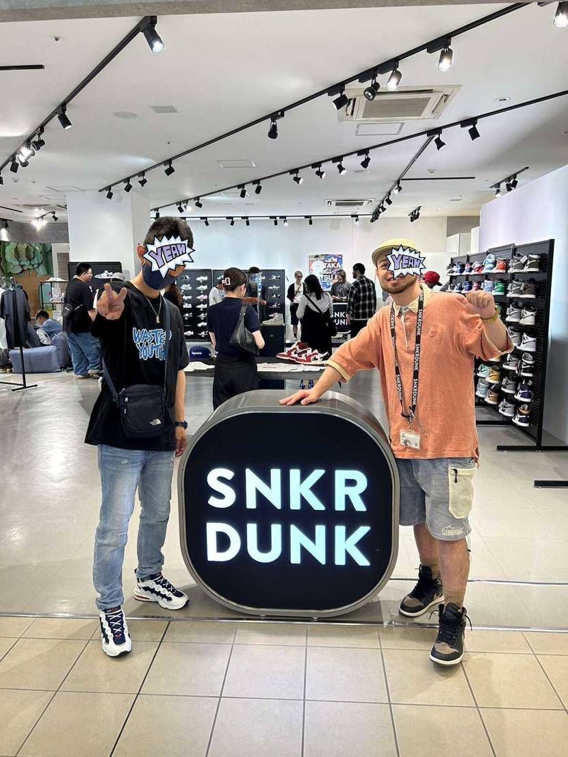 こんばんわ。
今日はスニダンのポップアップに行って来ました。
タフケンと絡み
