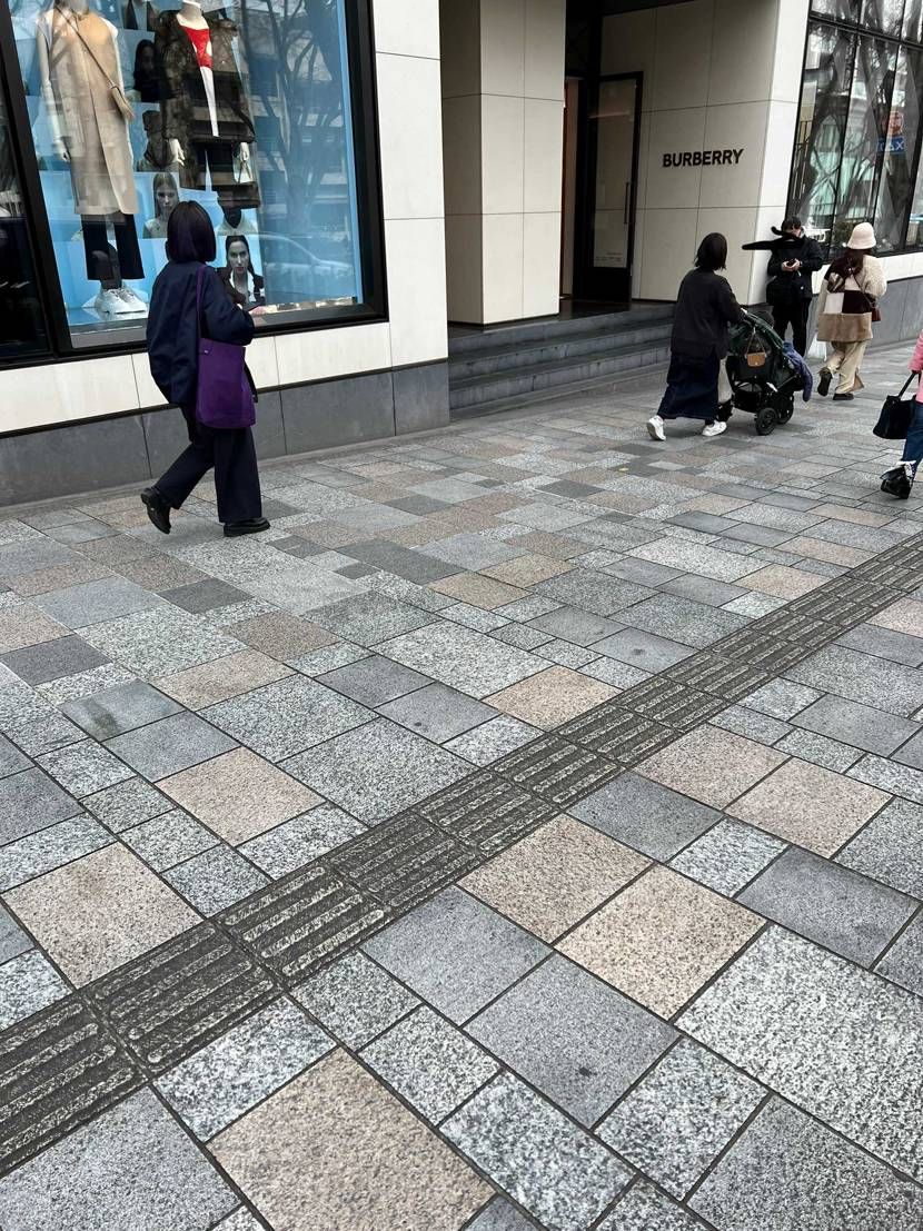 1人並んでいます