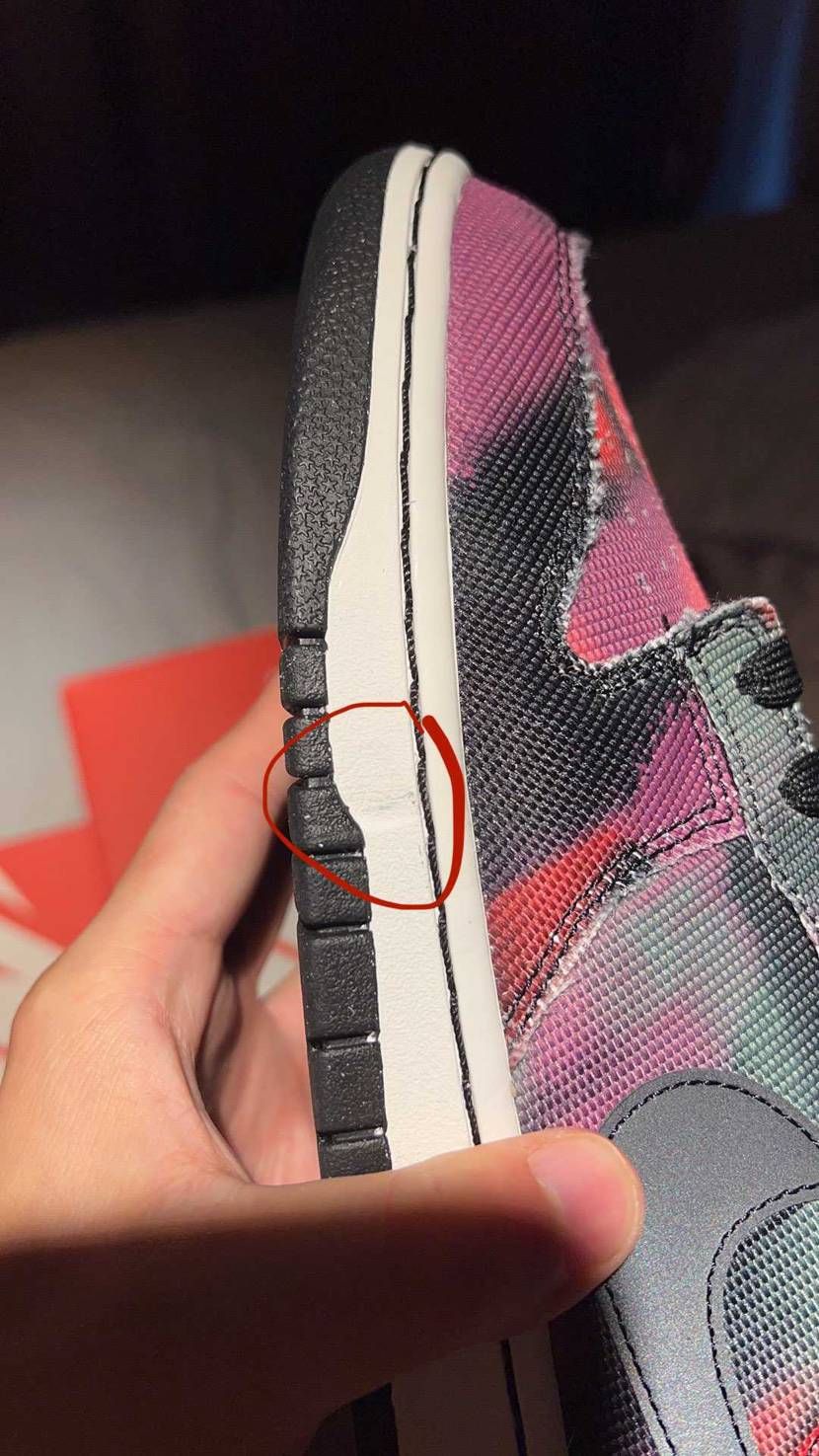 ちょっと色差がありますね、中古品で出品しょうがないです😭😭