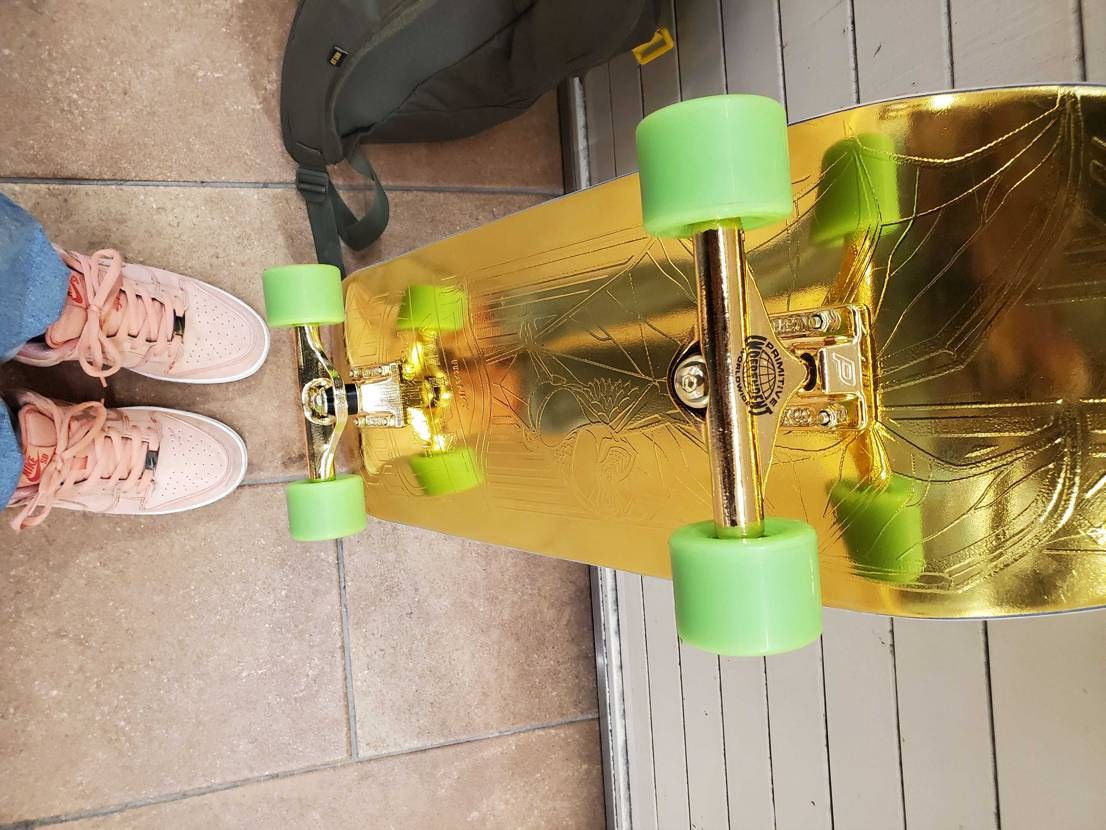 新しくスケートボード買った
PRIMITIVE VILLANI BAT GOL