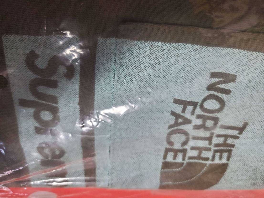 Supreme / The North Face Printed Pocket