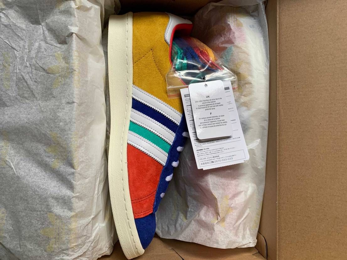 SNSの激安セールにて購入
またシューレースいっぱい付属してるからどれにしよう