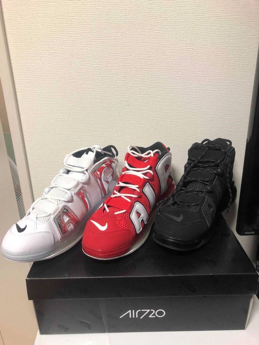 三種のモアテン720揃いました。
まだ、三種が揃った投稿は見てNIKEがするの