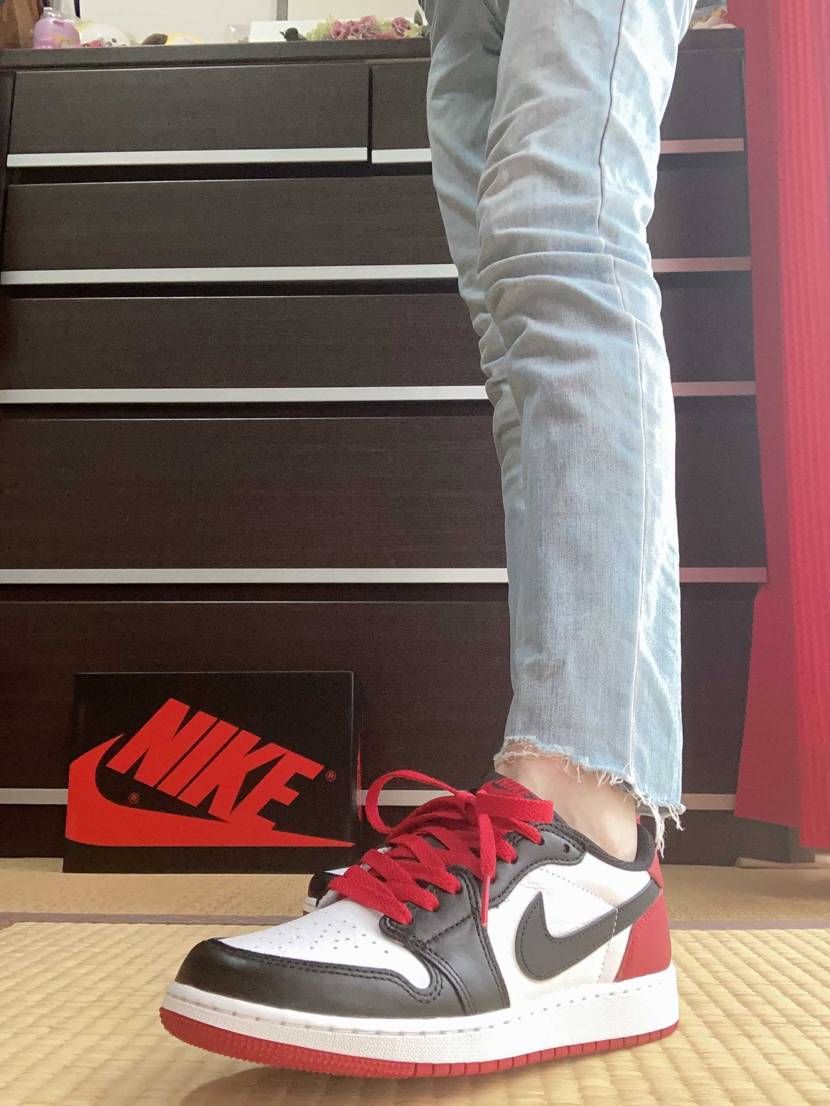 届いたので早速部屋で試し履き〜😚
履きやすくて最高👍❤︎
色んなコーデにも合