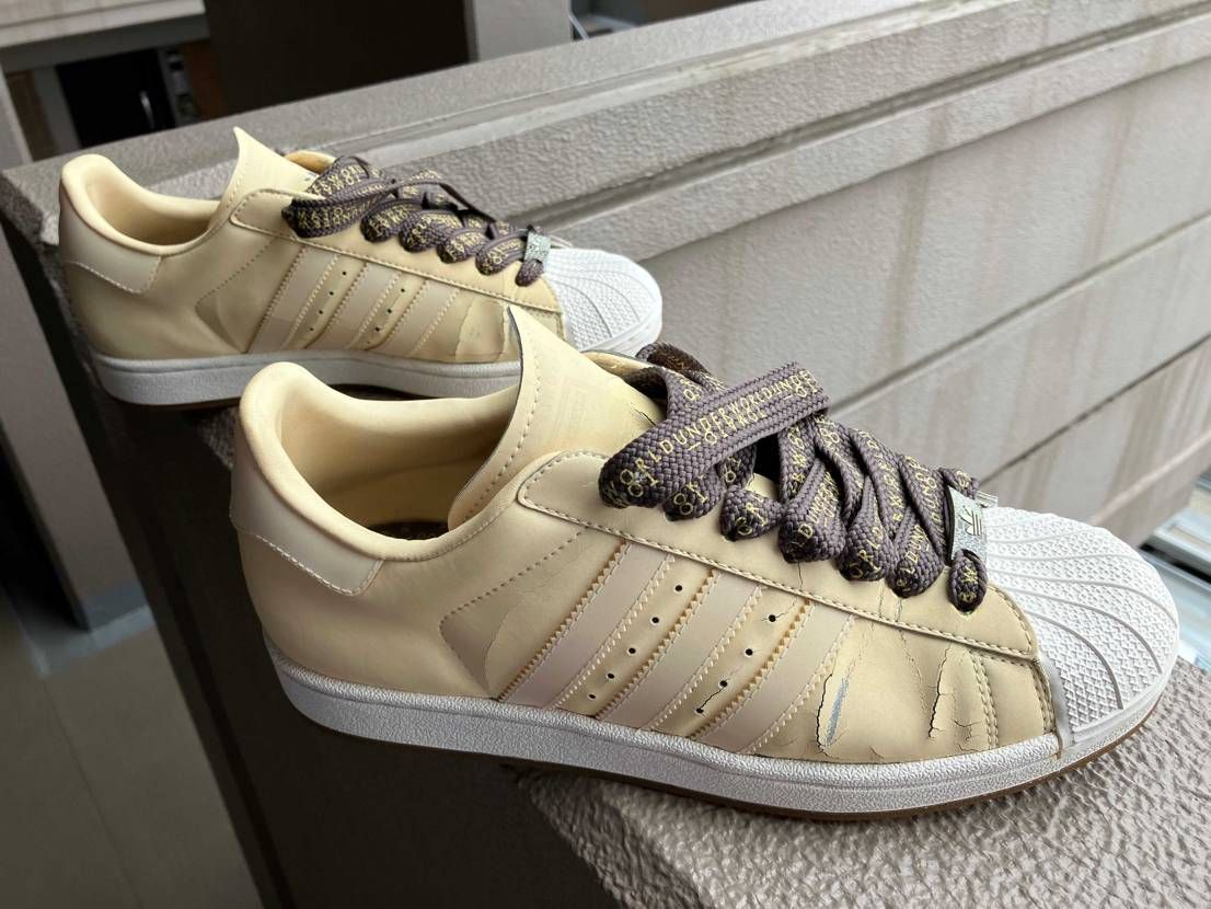 SUPER STAR UNDERWORLD

UNDER