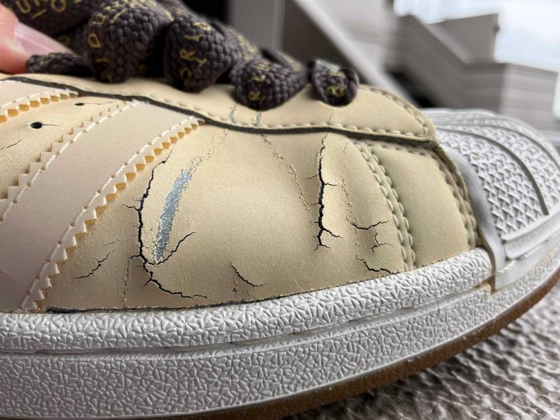 SUPER STAR UNDERWORLD

UNDER