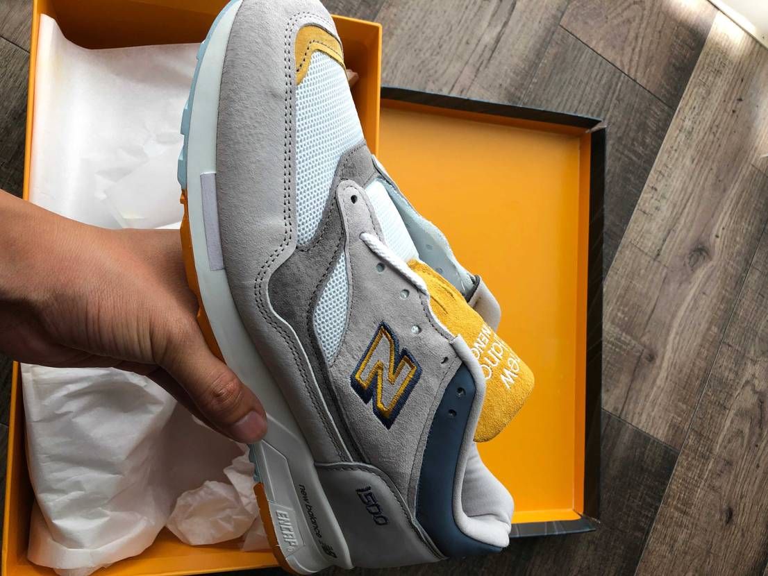 END.コラボのニューバランス1500が届きました。
写真よりめちゃくちゃ色味