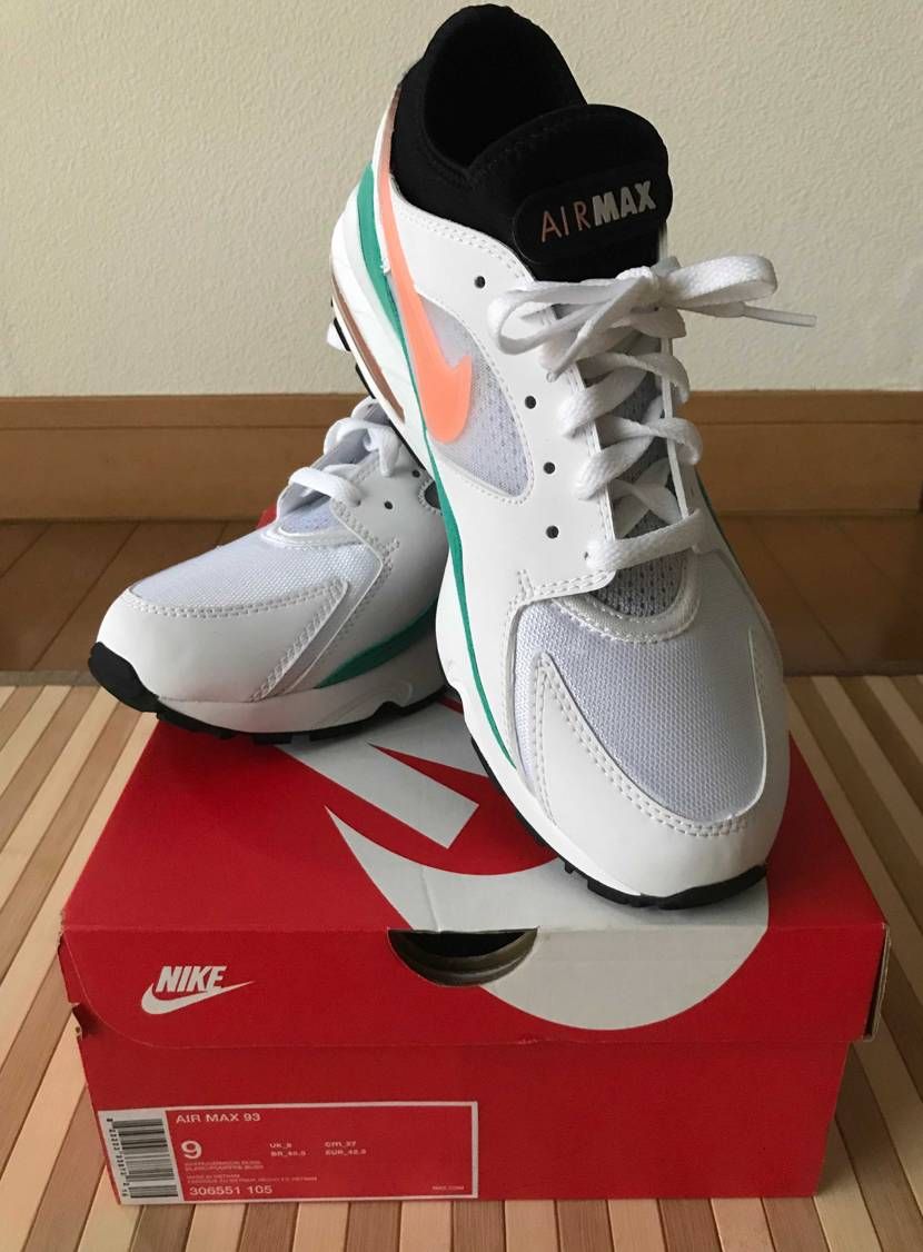 数年前に海外で買った。日本での相場が分からない