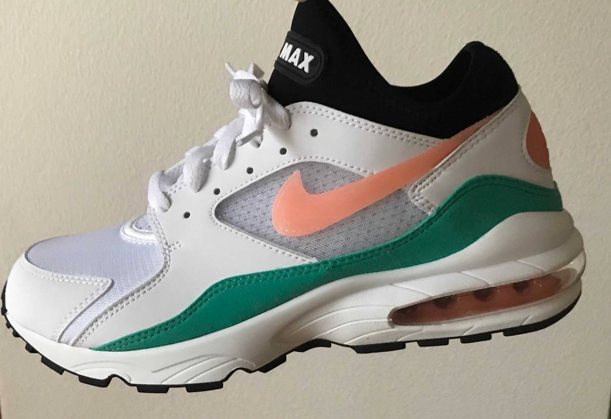 数年前に海外で買った。日本での相場が分からない