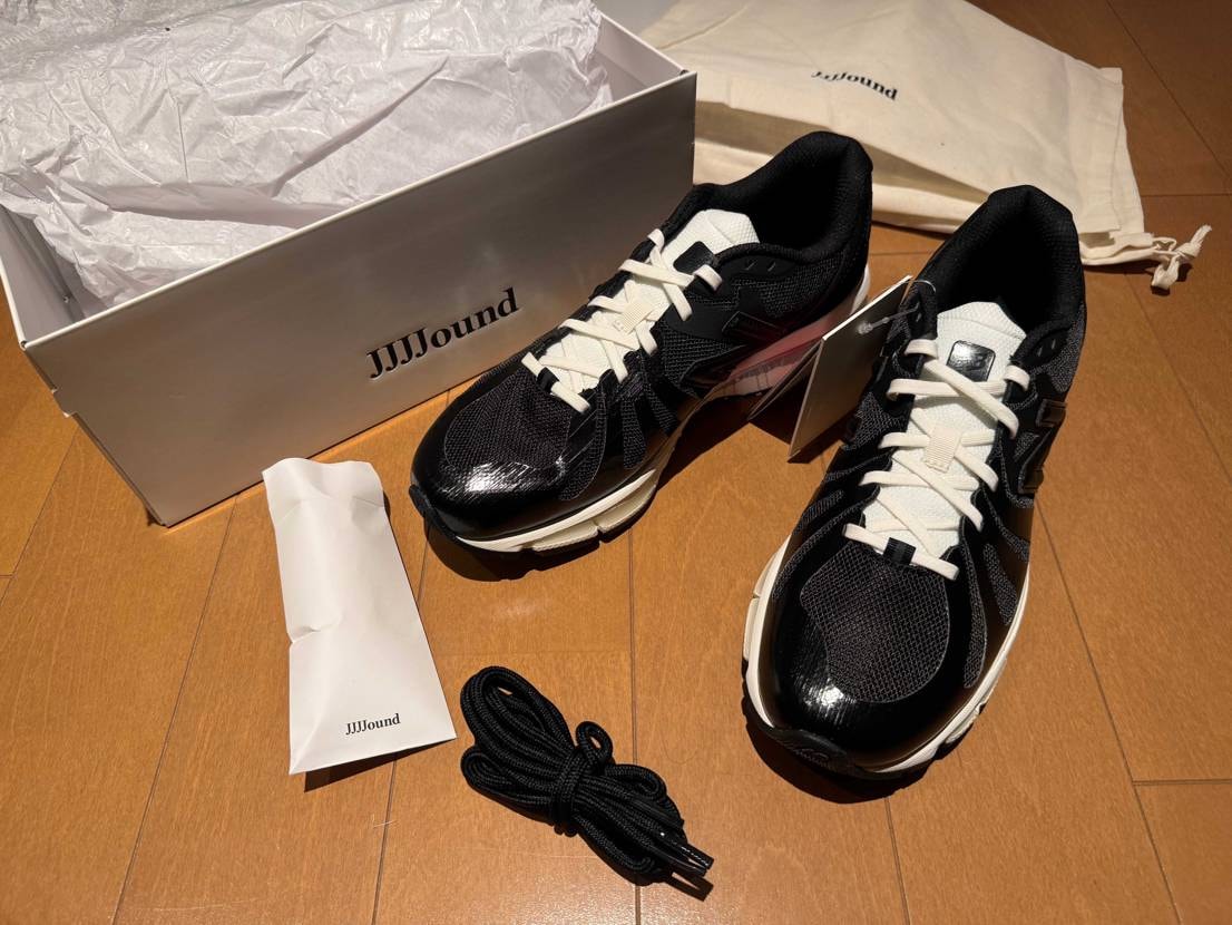 NB原宿にて受け取りました！

マイサイで購入しましたが幅が少しだけタイトな