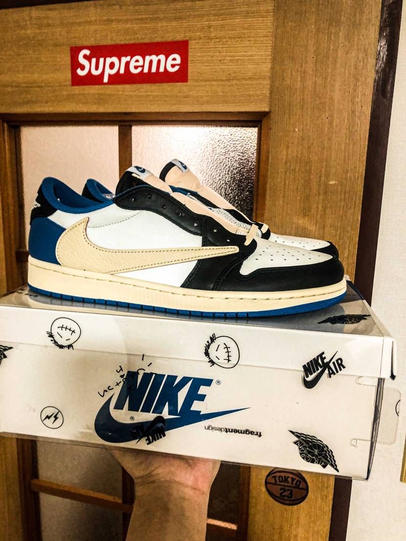 やっと届きました
値段がどんどん上がってくれ！！！！
お楽しみに😁😁😁😁😅😅