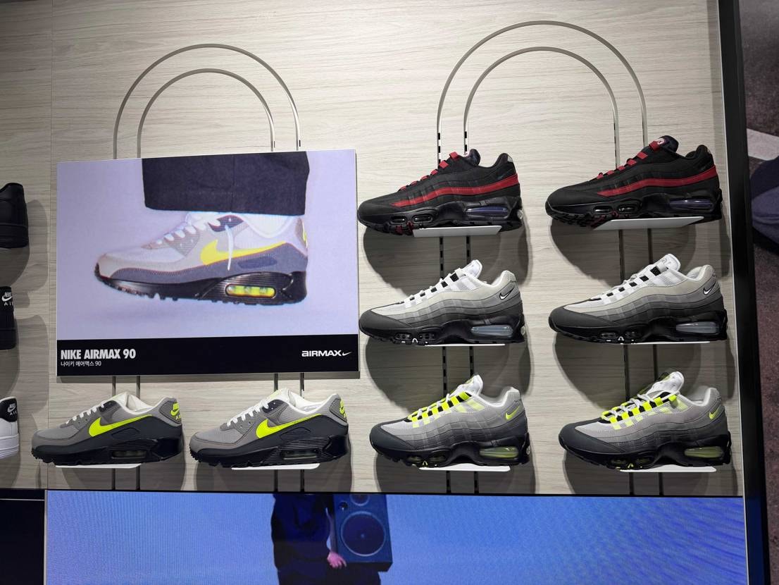 韓国が1番安い😄免税で約22,000円
メンズ、ウィメンズ