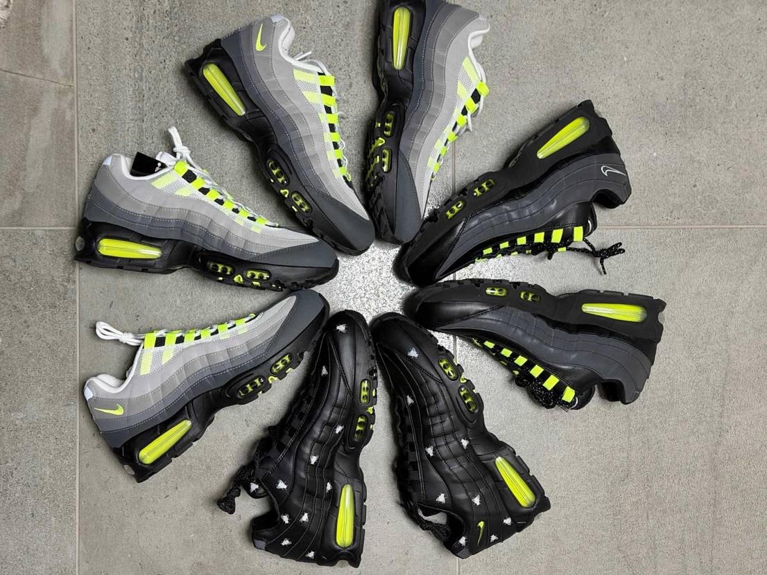 ペイズリーバンダナかっこいいけど、多分自分は履かないと思うけど、ビジブルエアがネ