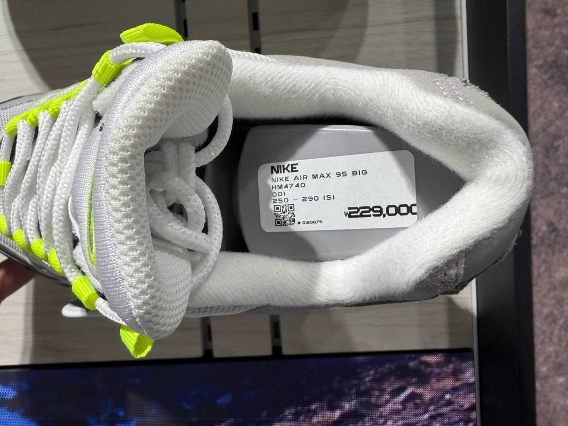 韓国が1番安い😄免税で約22,000円
メンズ、ウィメンズ在庫有り