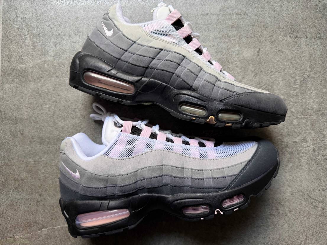 2020持ってるから全く買う気なかったけどビジブルエアが汚く曇って来たから買って