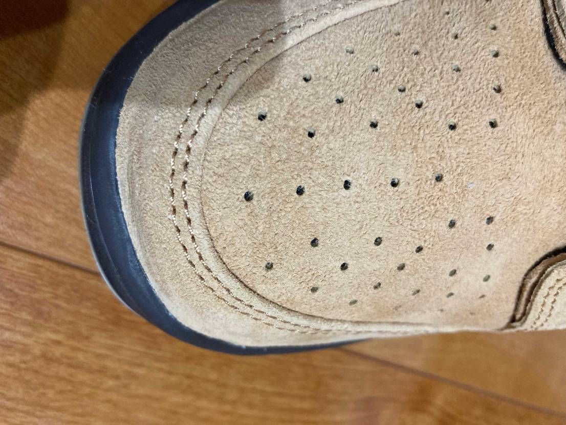 せっかくsnkrsで買えたウィートなのにつま先潰れてた💦
