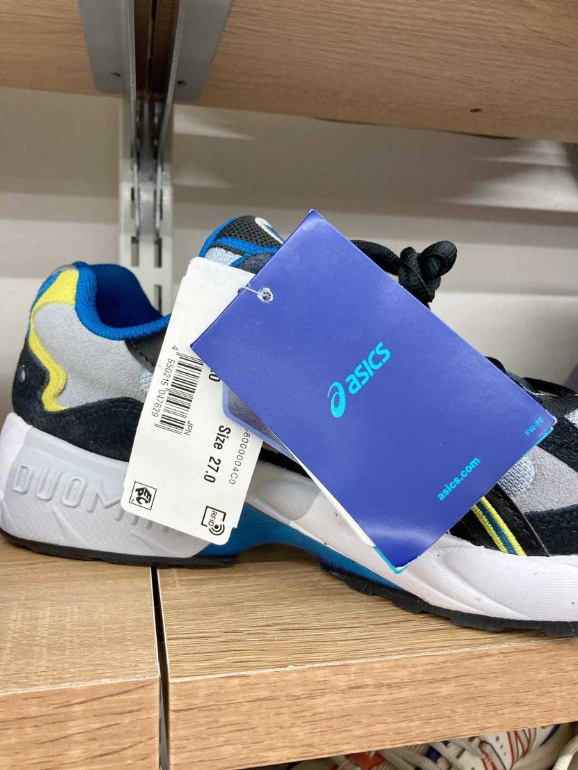 セカストウィーク今回は結構楽しめてる
大型店舗で整理した服