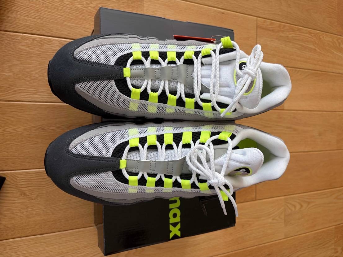 ついにイエローグラデが届きました！
大事に履いていこうと思います。