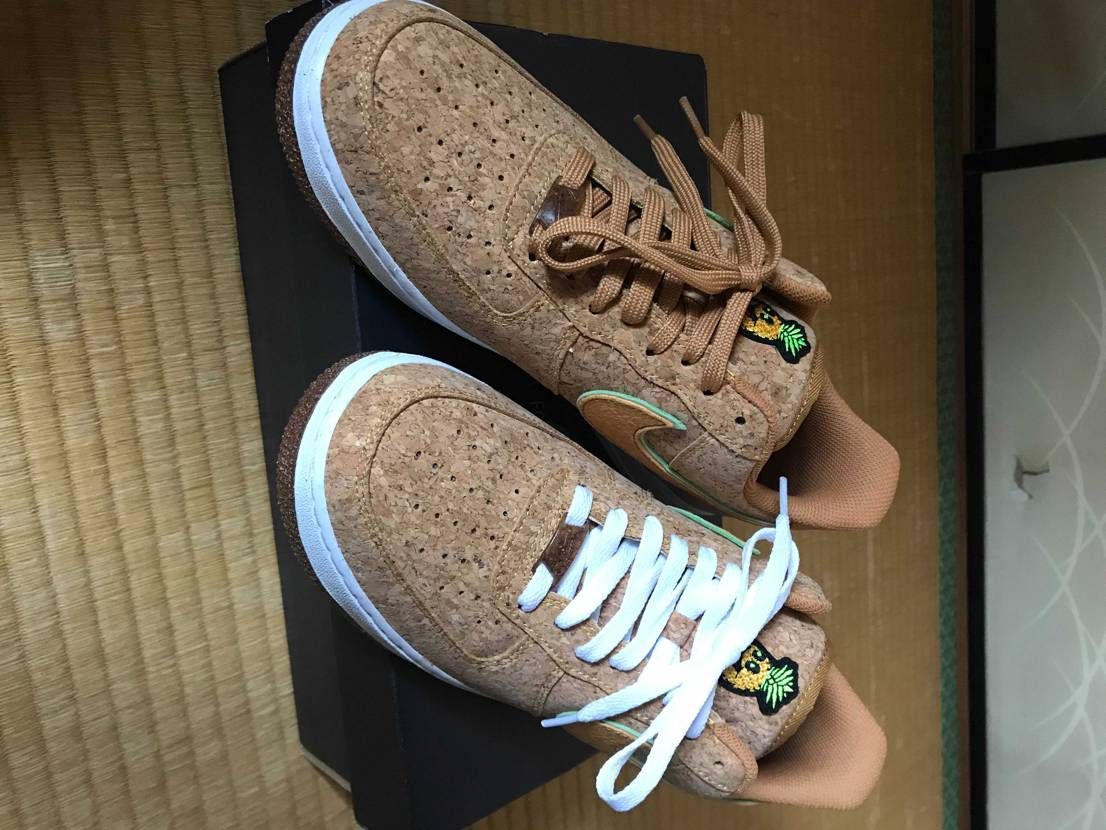 エアフォースワンのパイナップルコルク購入したんですけど、パイナップルは夏のイメー